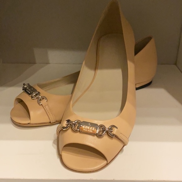 GUCCI TAN FLATS - Picture 10 of 11